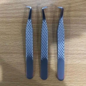 Eyelash Tweezers